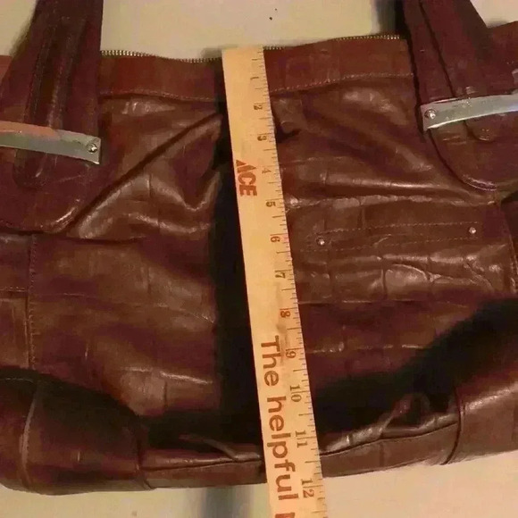 B Makowsky Leather Shoulder Bag - Picture 8 of 8